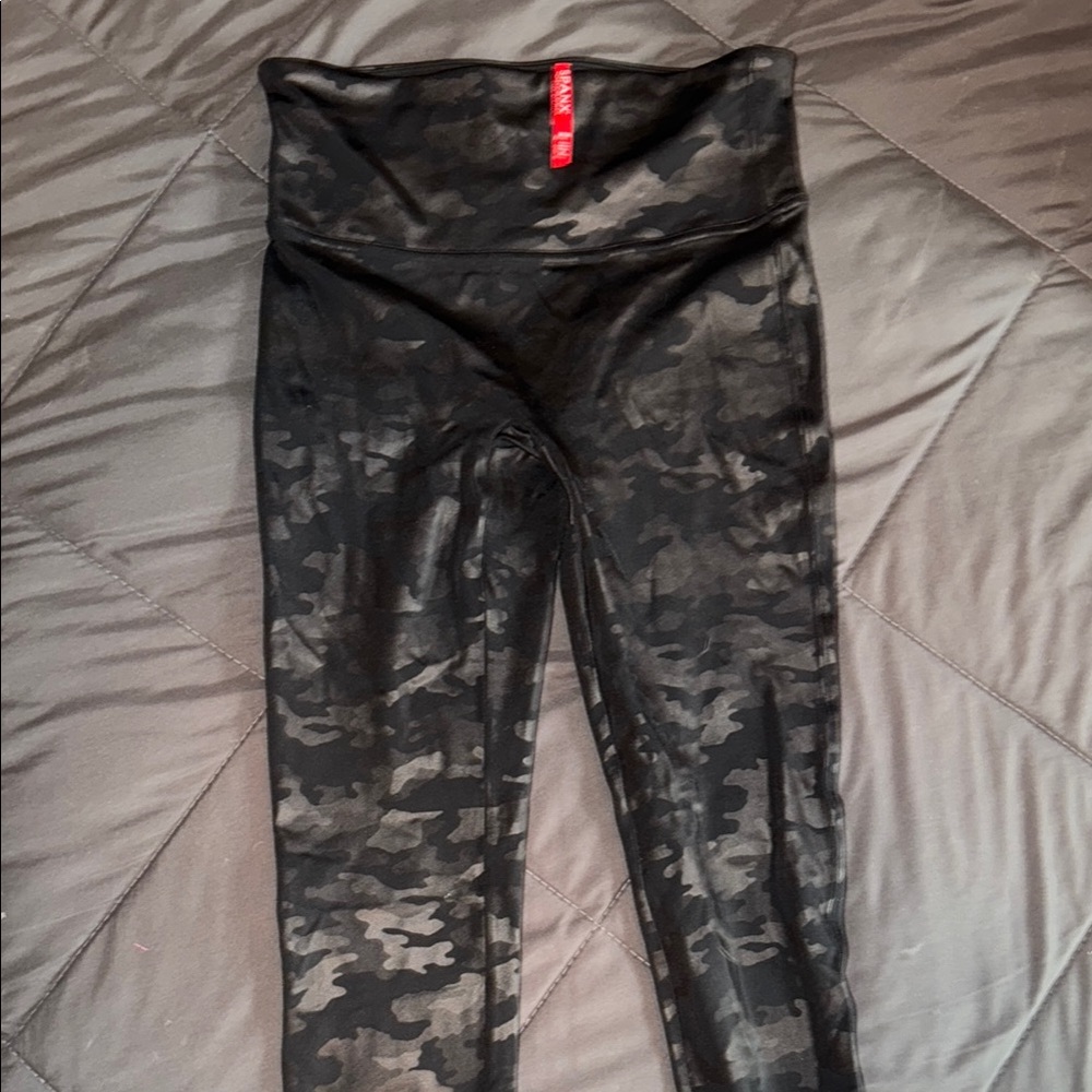 Spanx Black Camo Shine Leggings